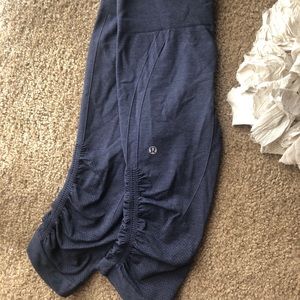 LULU lemon cropped leggings